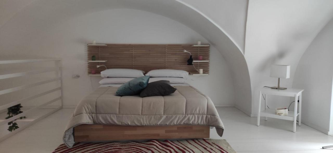Casamas Villa Brindisi Exteriör bild